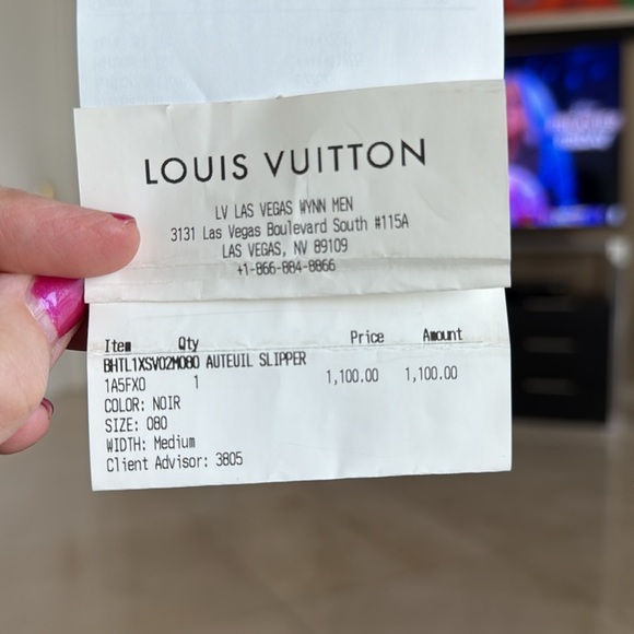 Louis Vuitton
LV Monogram Velvet Anteuil Men’s Slip on Shoes - Picture 6 of 12